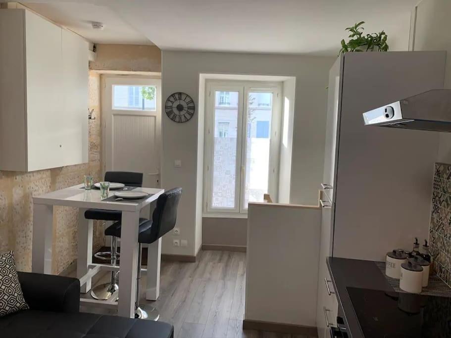 Appartement Le Cocon T2 Duplex 24 M2 à Niort Extérieur photo